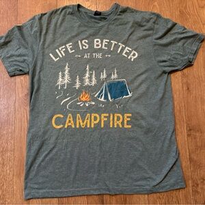 NWOT Gildan Green 'Life is Better at the Campfire' Tee